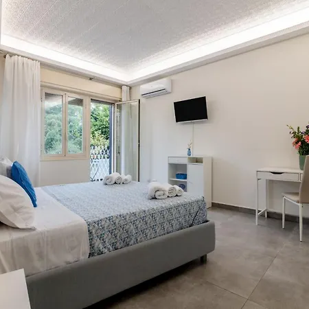 Dantes 284 In * Παλέρμο